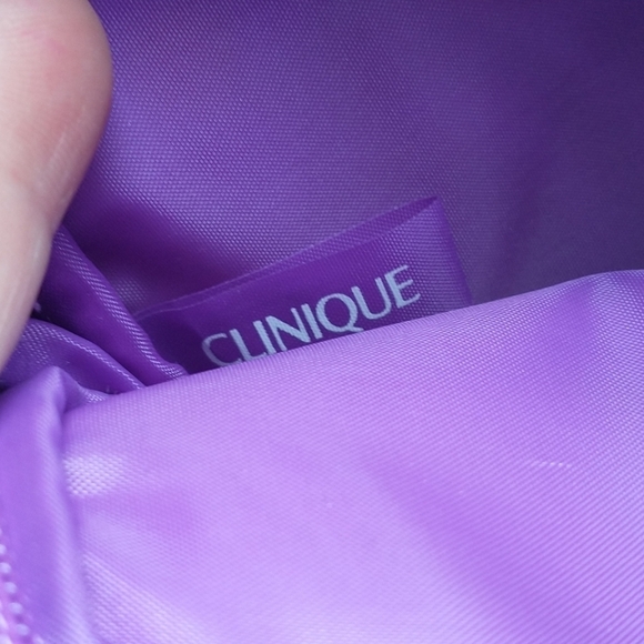 Clinique Makeup Bag NWOT - Picture 6 of 8